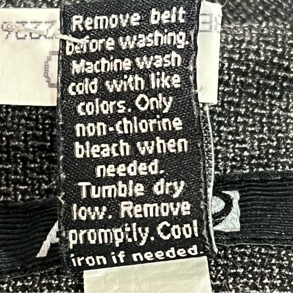 APT 9 FITTED KNEE LENGTH SKIRT - Picture 8 of 9